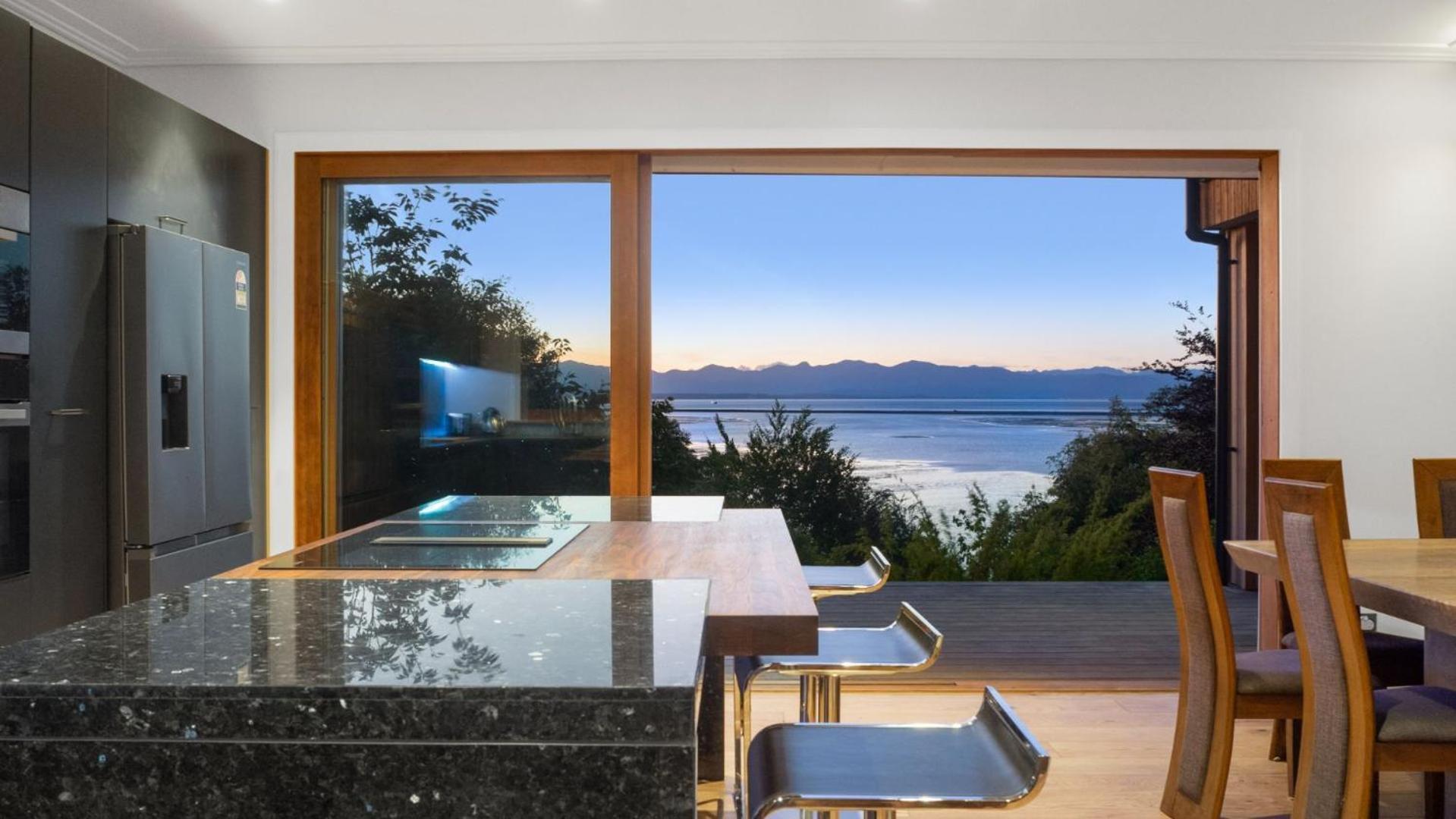 Villa Sunset Haven In Nelson Exterior foto